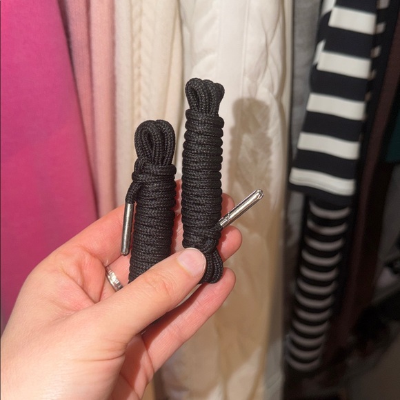 Dr. Martens Vegan Jadon Boot Max Crushed Velvet Platforms, size US 7 - Picture 11 of 11